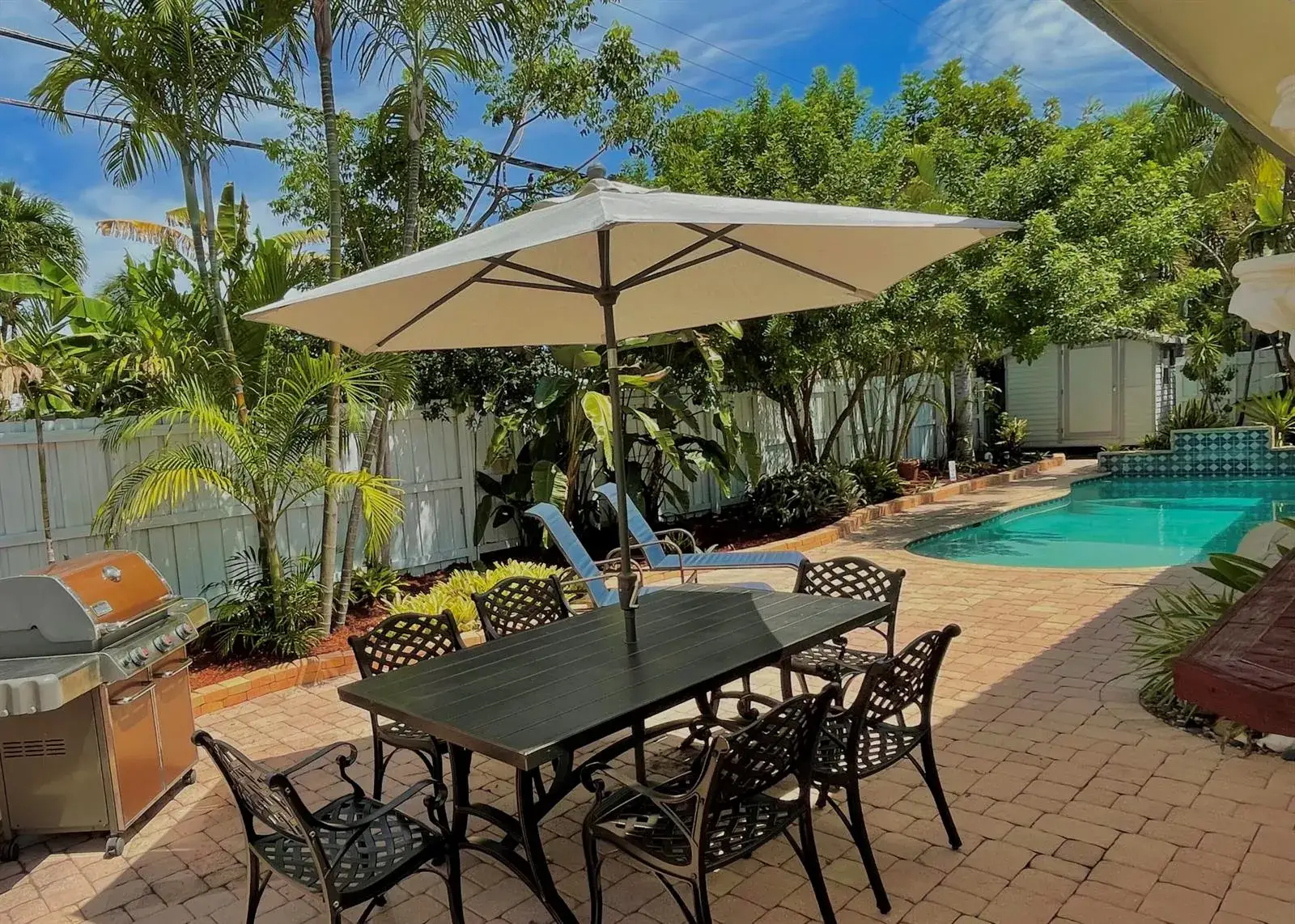 4 bedroom 2 bath Residential for sale at 5200 NE 18TH Terrace, Fort Lauderdale FL 33308