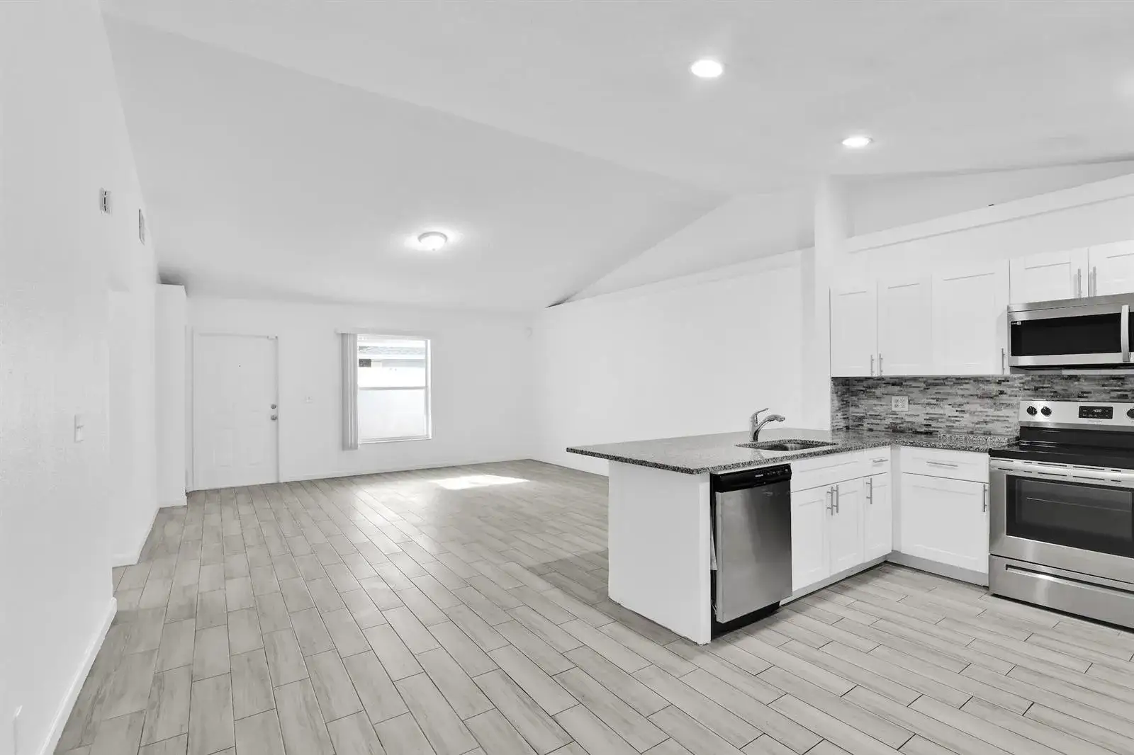4 bedroom 2 bath Residential Lease for rent at 13978 Folkestone Circle, Wellington FL 33414