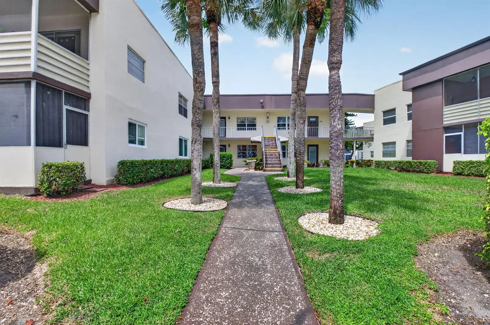 1 bedroom 1 bath Residential for sale at 727 NORMANDY P Trail, Delray Beach FL 33484