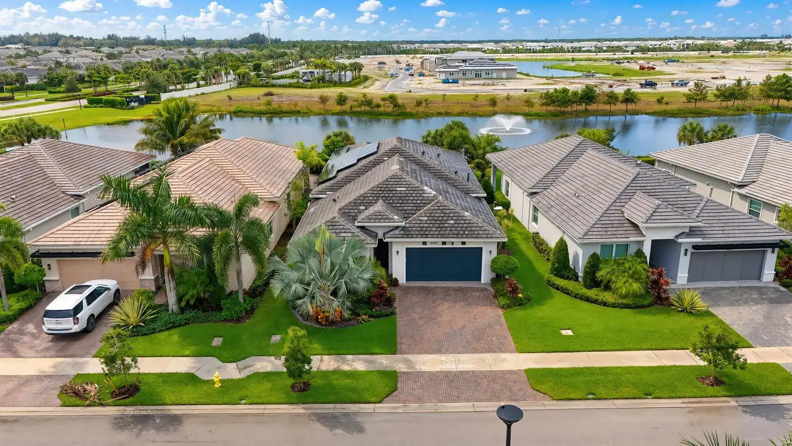 3 bedroom 3 bath Residential Lease for rent at 9945 Regency Way, Palm Beach Gardens FL 33412
