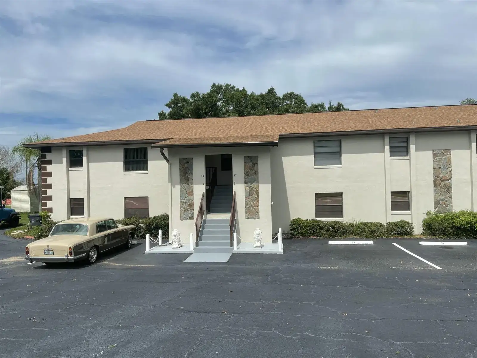 2 bedroom 2 bath Residential for sale at 15 A MIRACLE Avenue, FL 33825