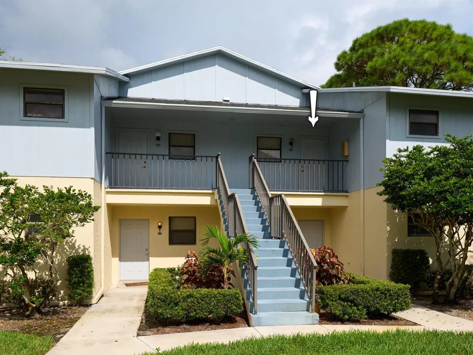1 bedroom 1 bath Residential Lease for rent at 6535 SE Federal Highway # 204, Stuart FL 34994