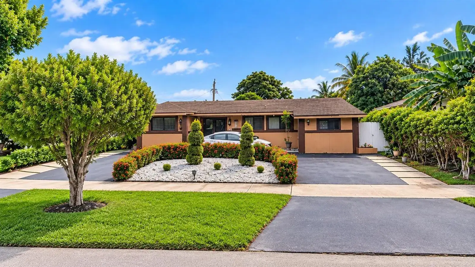 5 bedroom 3 bath Residential for sale at 70 NE 174TH Drive, North Miami Beach FL 33162