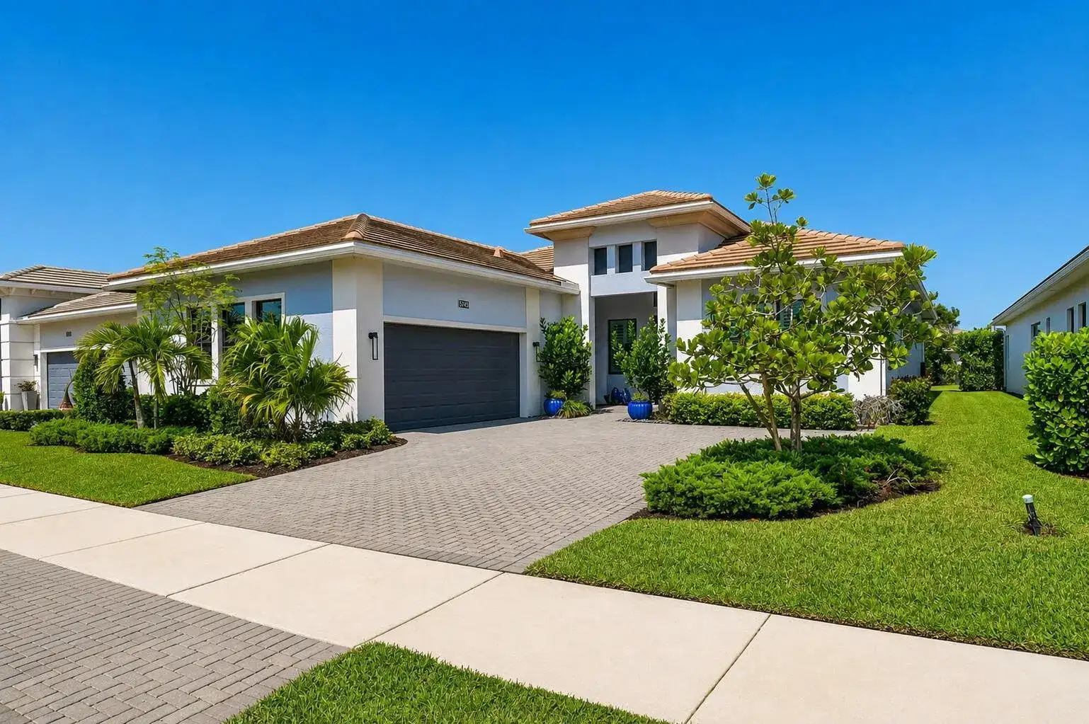 3 bedroom 3 bath Residential for sale at 15745 Cresswind Place, Westlake FL 33470