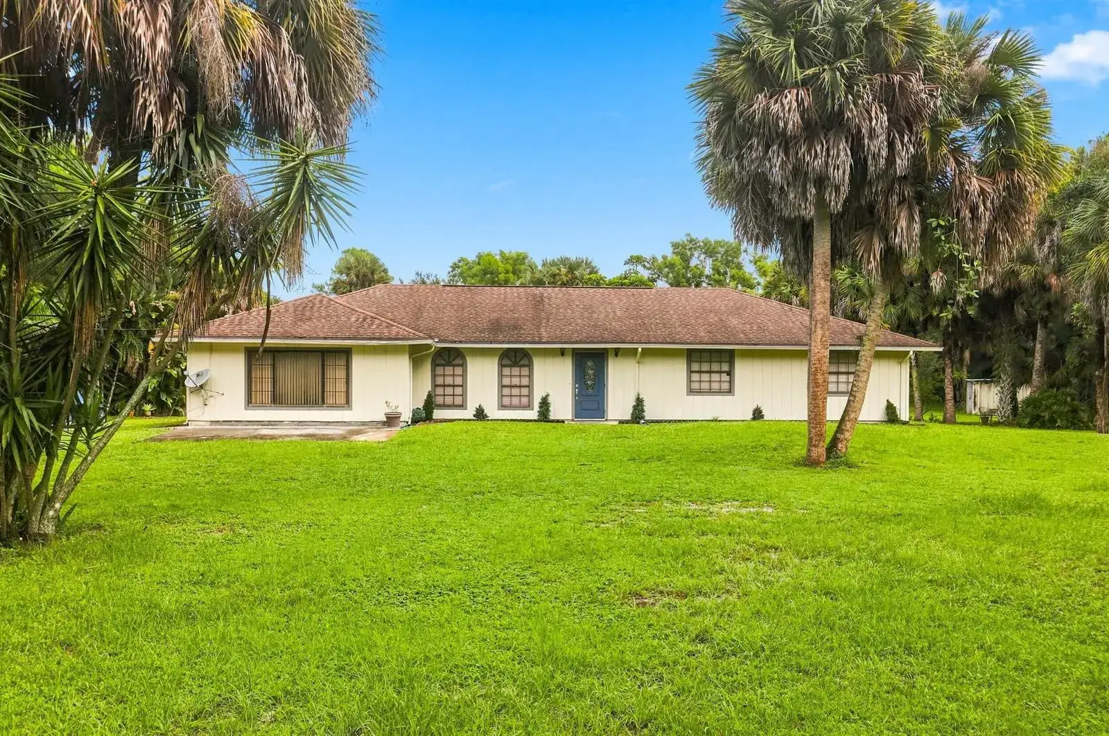 3 bedroom 2 bath Residential for sale at 12871 COMPTON Road, FL 33470