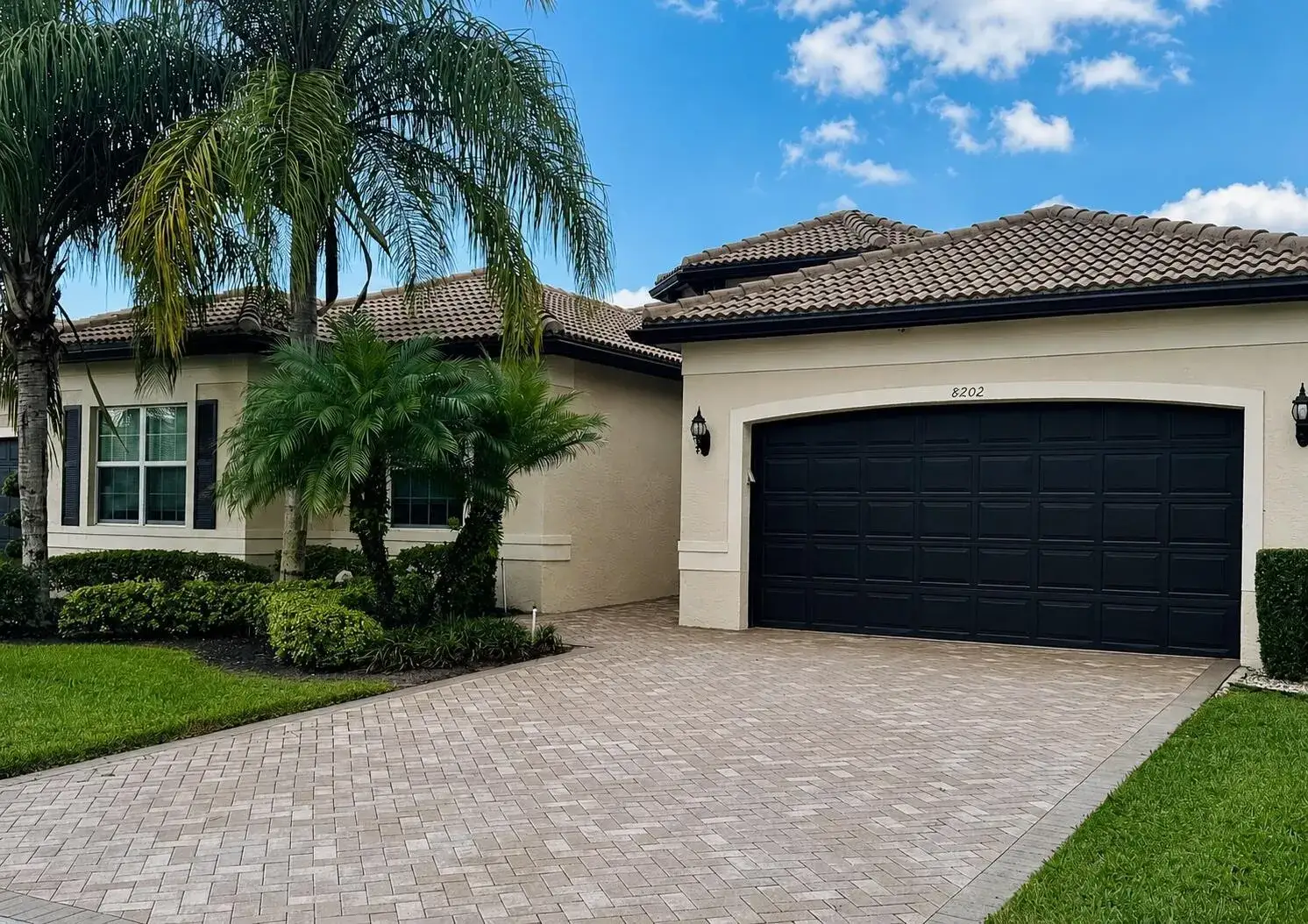 4 bedroom 3 bath Residential for sale at 8202 Alpine Ridge Road, Boynton Beach FL 33473