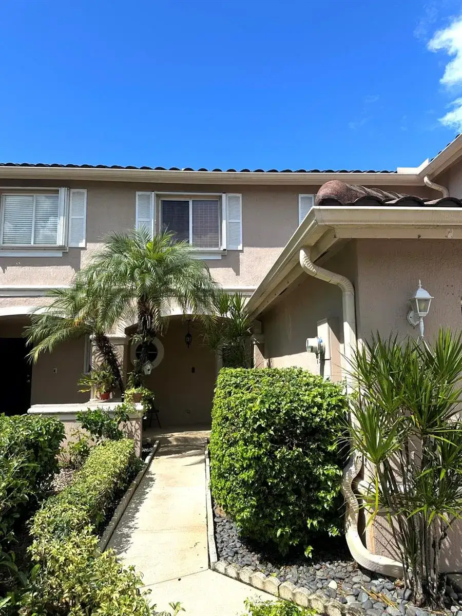 3 bedroom 2 bath Residential for sale at 4864 Pinemore Lane, Lake Worth FL 33463
