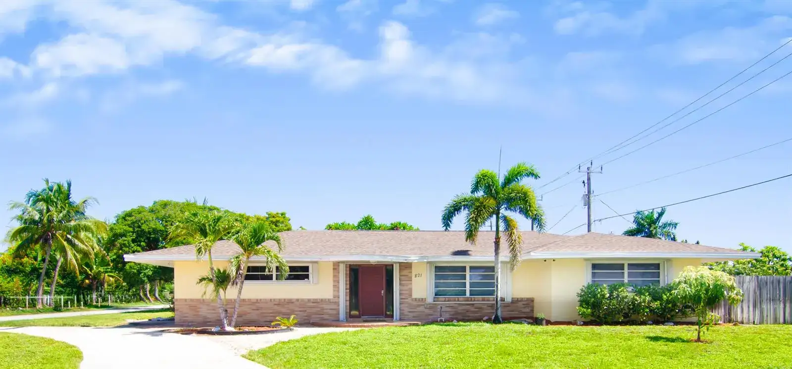 3 bedroom 2 bath Residential for sale at 891 LYNDON Drive, Lantana FL 33462