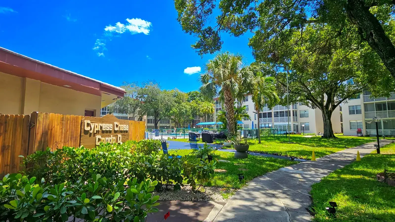 2 bedroom 2 bath Residential for sale at 2650 NW 49th Avenue # 318, Lauderdale Lakes FL 33313