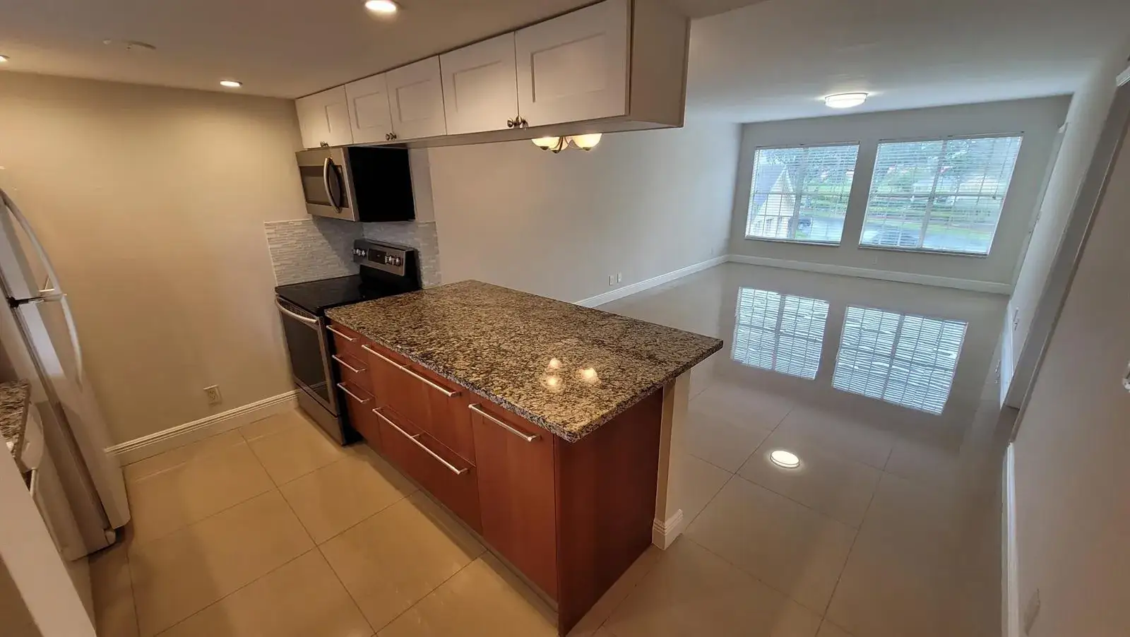 1 bedroom 1 bath Residential Lease for rent at 6283 La Costa Drive # F, Boca Raton FL 33433