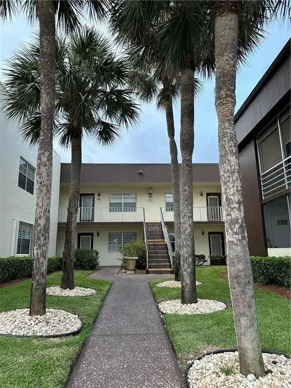 1 bedroom 1 bath Residential Lease for rent at 760 Normandy P Trail, Delray Beach FL 33484