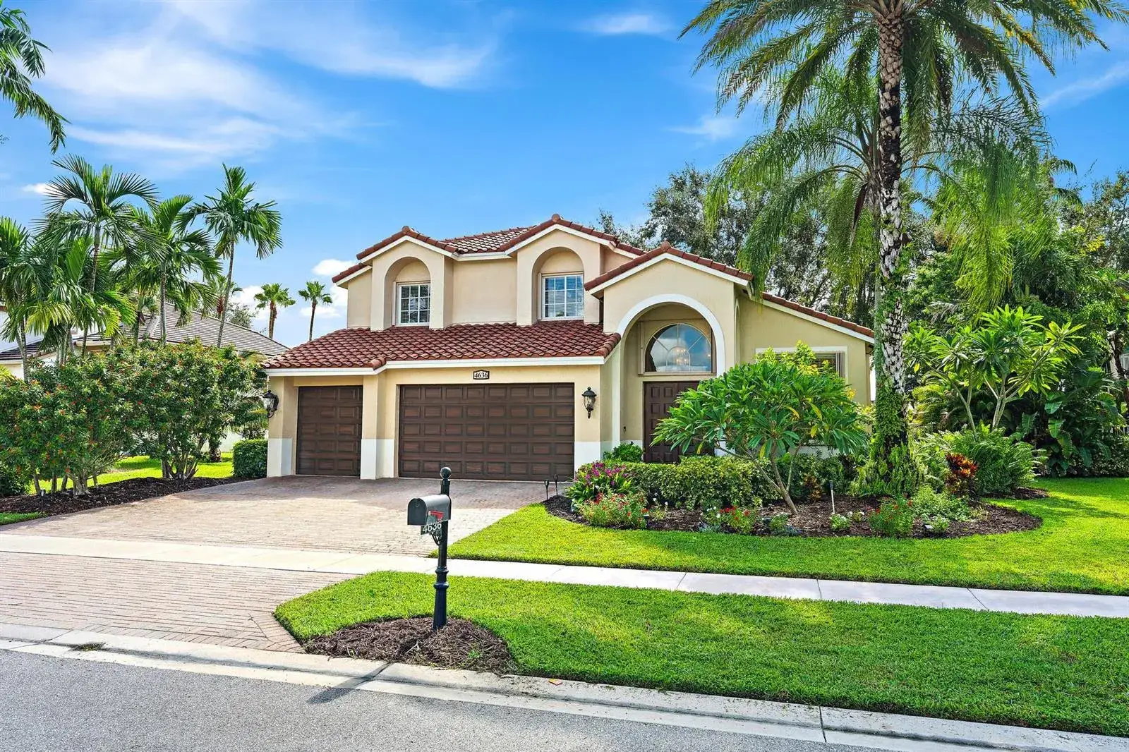 4 bedroom 3 bath Residential for sale at 4636 Windward Cove Lane, Wellington FL 33449