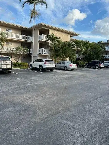 1 bedroom 1 bath Residential for sale at 2566 Garden Drive S # 307, Lake Worth FL 33461