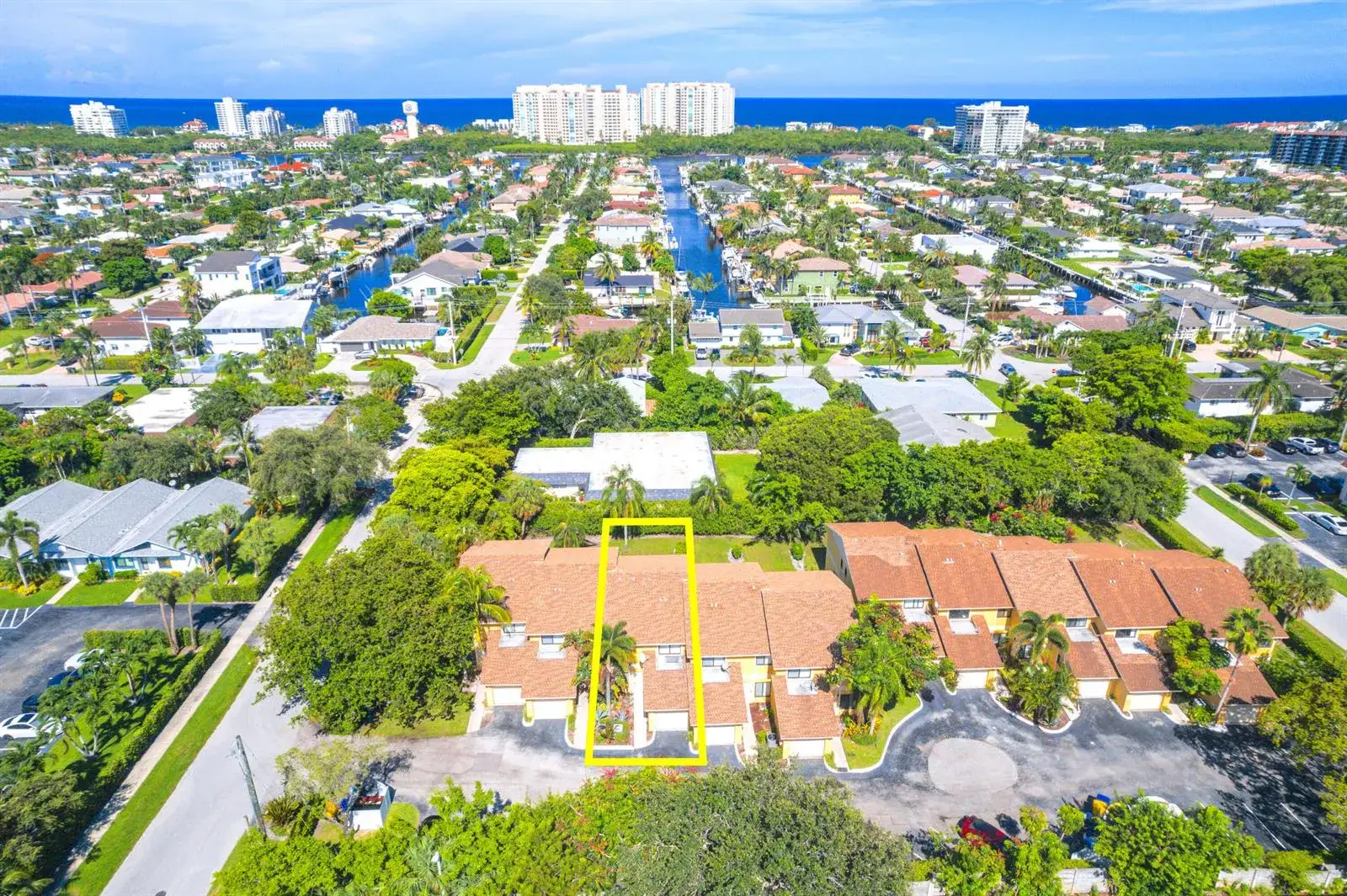 3 bedroom 2 bath Residential Lease for rent at 660 Coventry Street, Boca Raton FL 33487