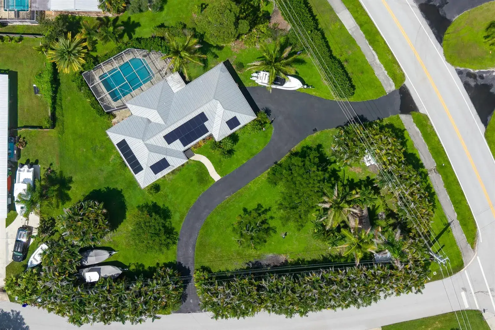 3 bedroom 3 bath Residential for sale at 1703 NW SHORE Terrace, Stuart FL 34994