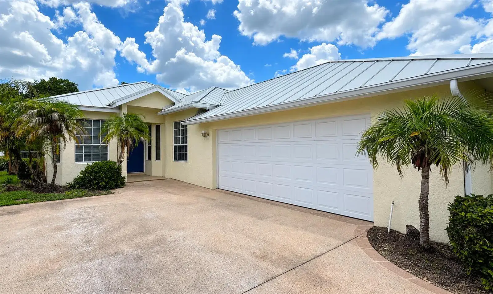 3 bedroom 2 bath Residential for sale at 9437 POINCIANA Court, Fort Pierce FL 34951