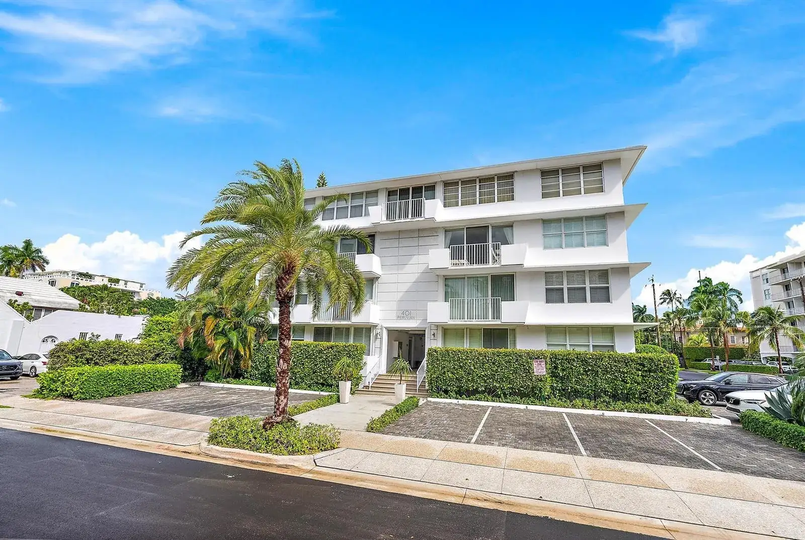 1 bedroom 1 bath Residential Lease for rent at 401 Peruvian Avenue # 303, Palm Beach FL 33480