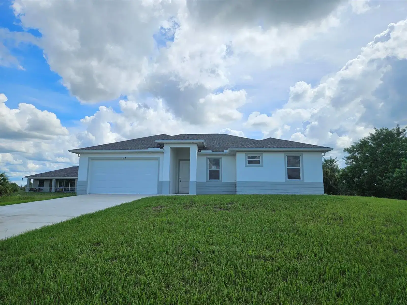 3 bedroom 2 bath Residential for sale at 125 BETHLEHEM Place, FL 33935