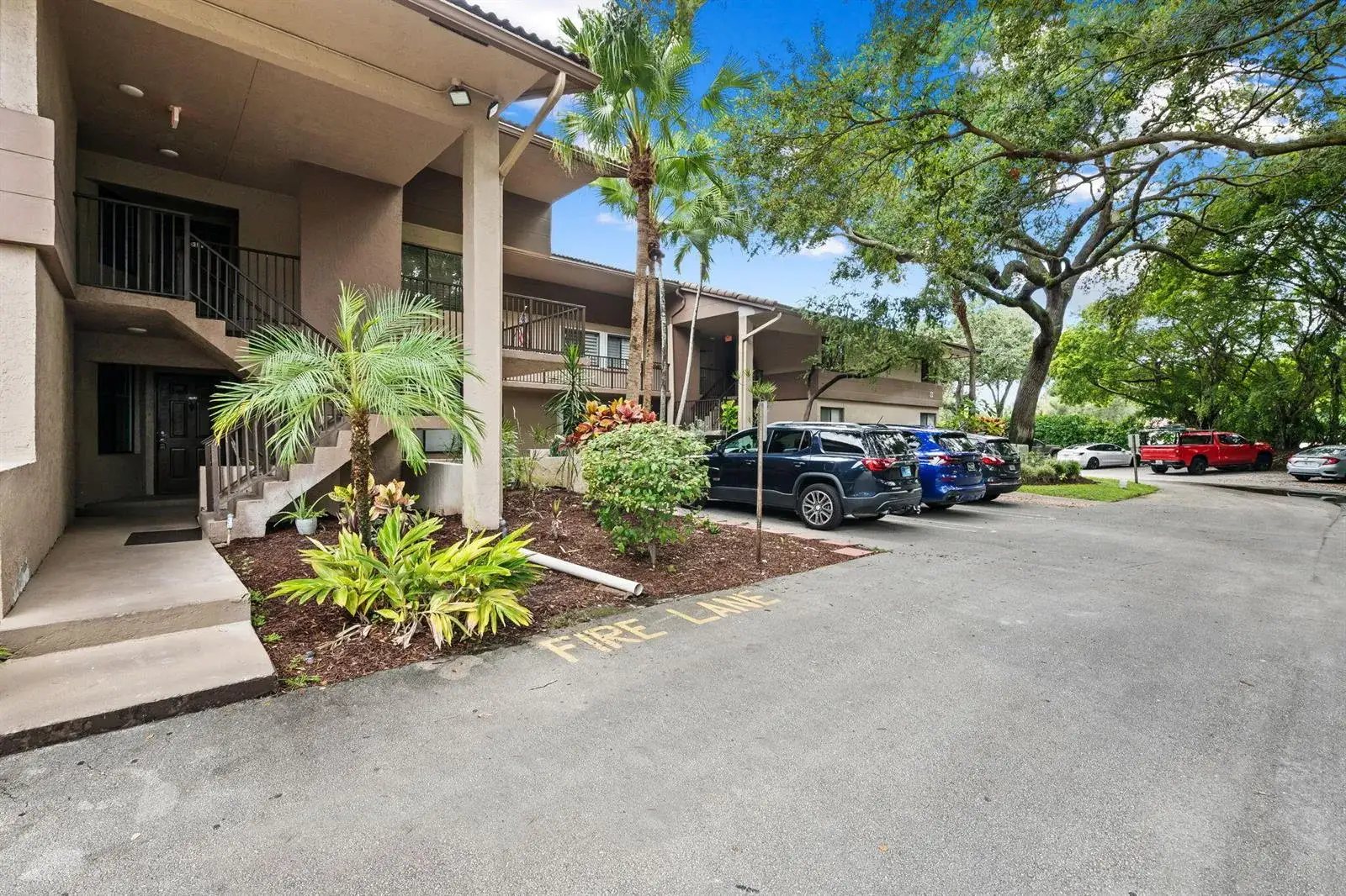 2 bedroom 2 bath Residential for sale at 9503 NW 2ND Place # B, Coral Springs FL 33071