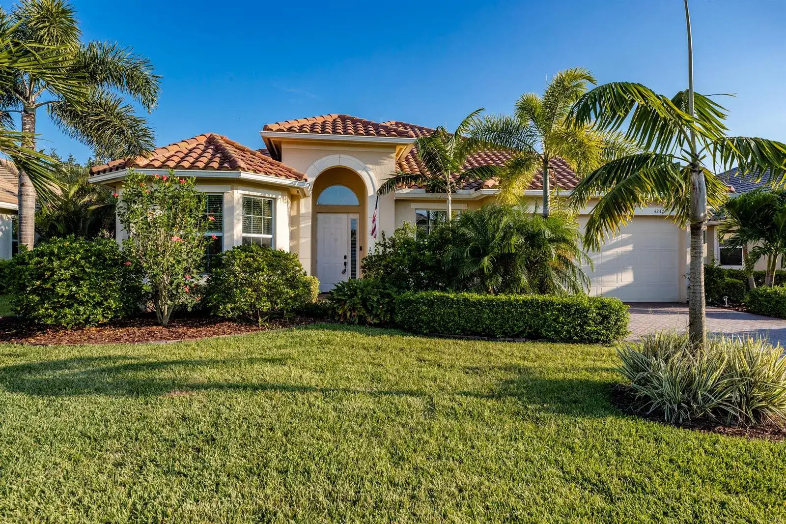 3 bedroom 2 bath Residential for sale at 4247 DIAMOND Square, Vero Beach FL 32967