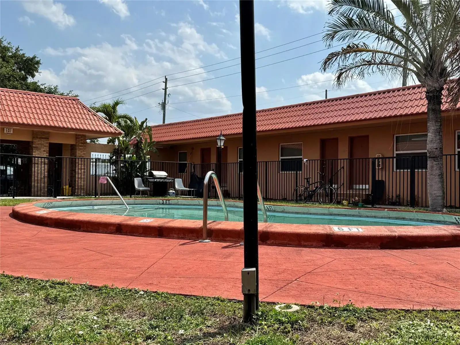 1 bath Residential Lease for rent at 2037 Madison Street # 2, Hollywood FL 33020