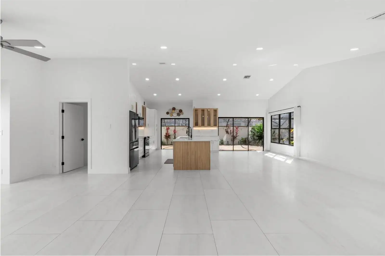3 bedroom 2 bath Residential Lease for rent at 21326 CAMPO ALLEGRO Drive, Boca Raton FL 33433