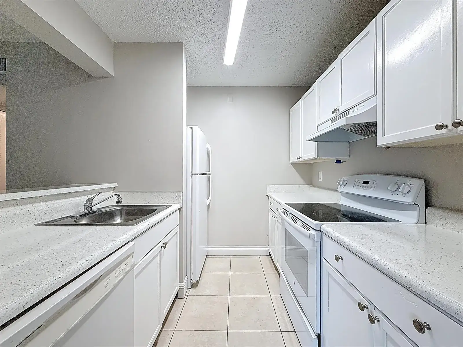 2 bedroom 2 bath Residential Lease for rent at 719 MEADOWS Circle, Boynton Beach FL 33436