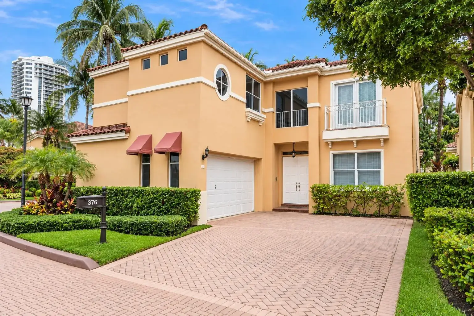 3 bedroom 3 bath Residential for sale at 3728 NE 208TH Terrace, Aventura FL 33180
