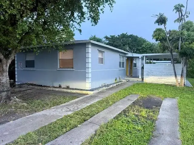 2 bedroom 2 bath Residential Lease for rent at 703 N 5TH Street # 1, Lantana FL 33462