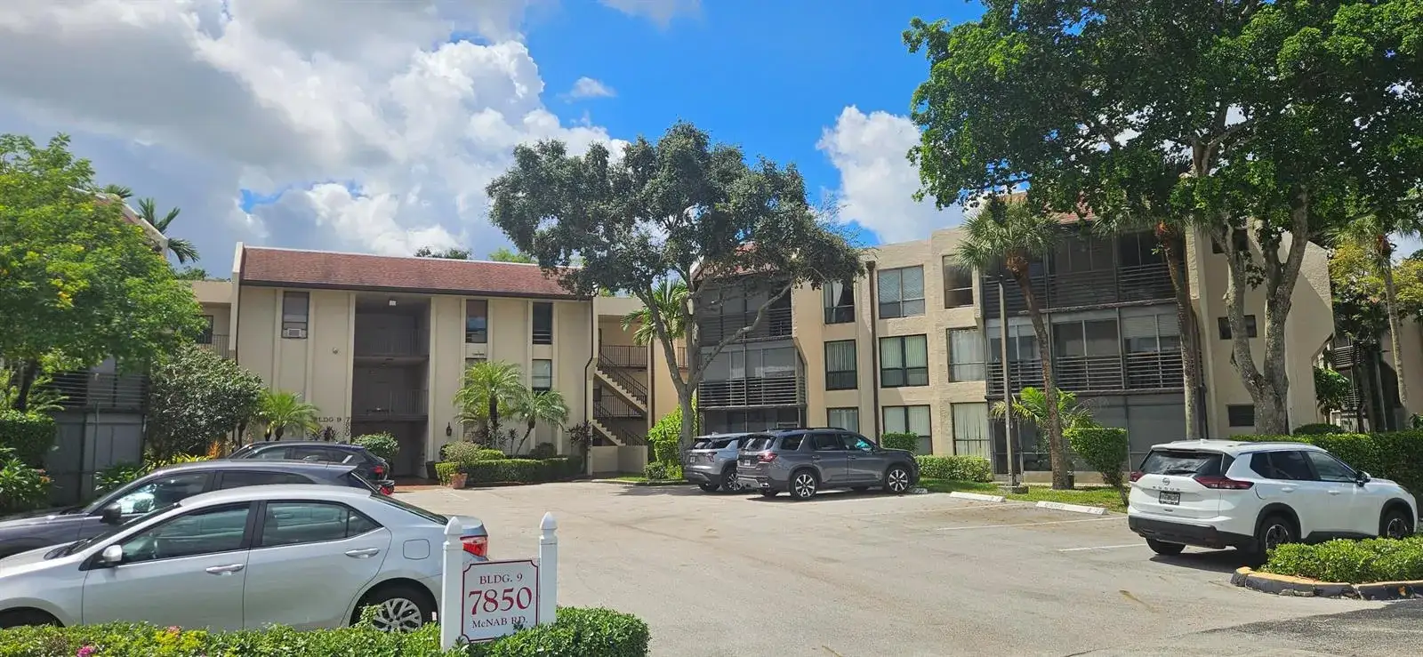 2 bedroom 2 bath Residential for sale at 7850 W MCNAB Road # 104, Tamarac FL 33321