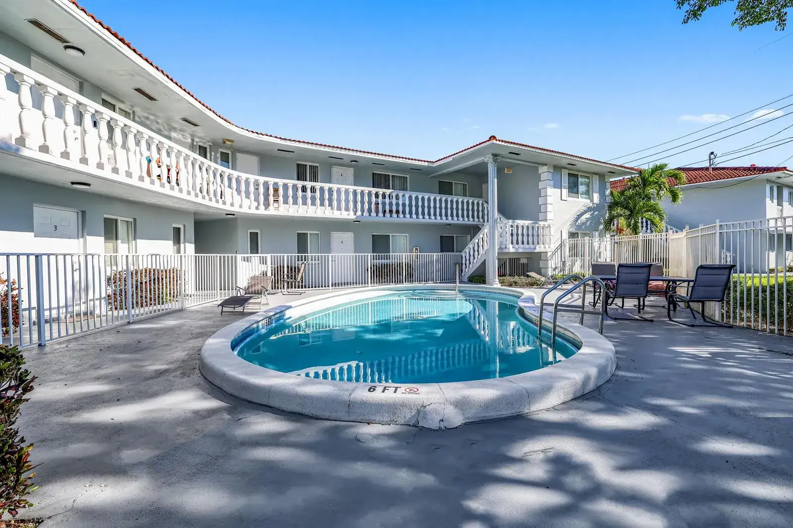 2 bedroom 2 bath Residential Lease for rent at 431 W Camino Real, Boca Raton FL 33432