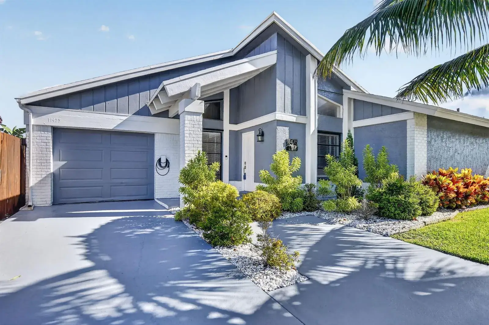 4 bedroom 2 bath Residential for sale at 11475 Clear Creek Place, Boca Raton FL 33428