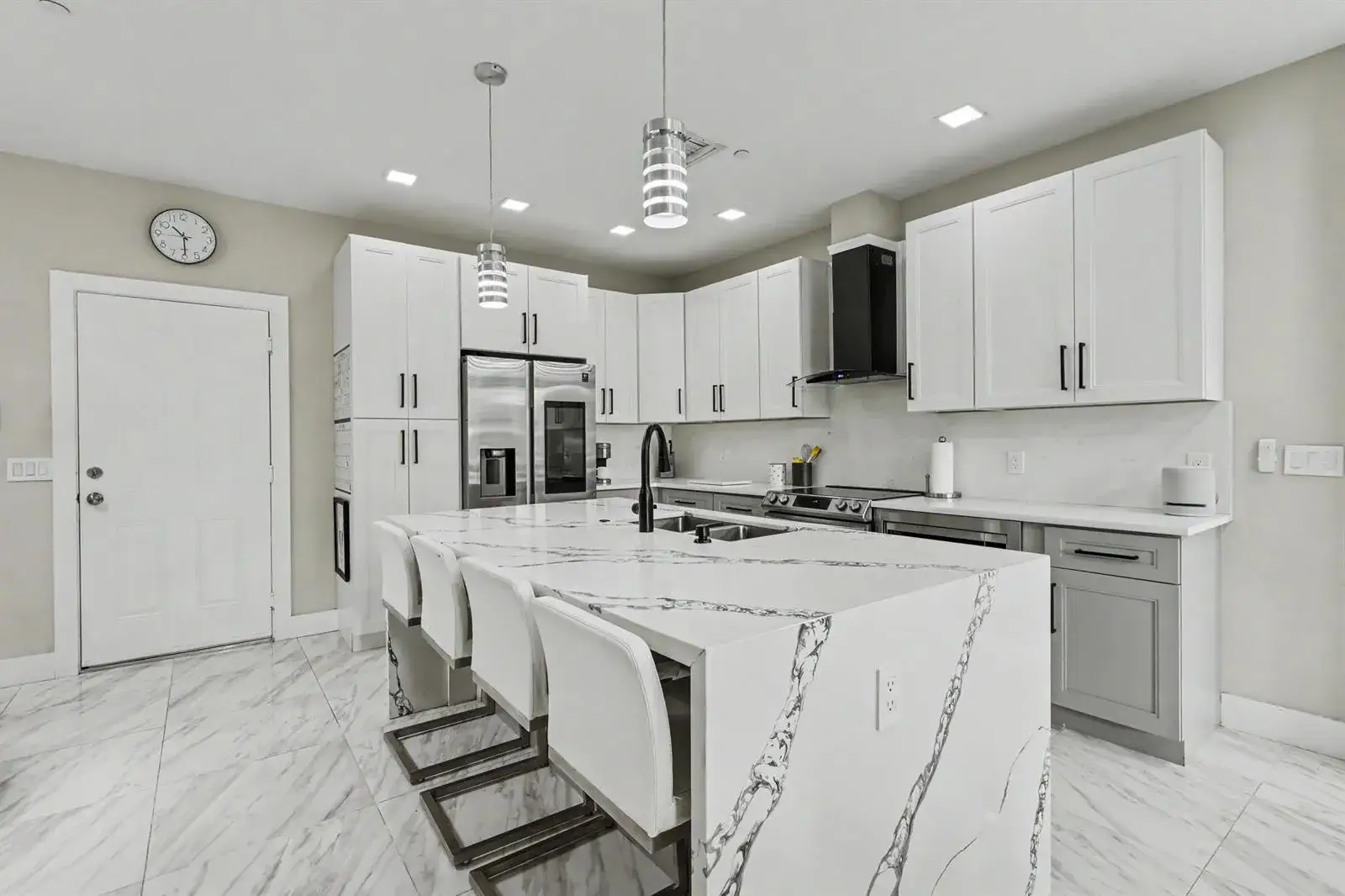 3 bedroom 2 bath Residential for sale at 2937 CASCADA ISLES Way, Cooper City FL 33024