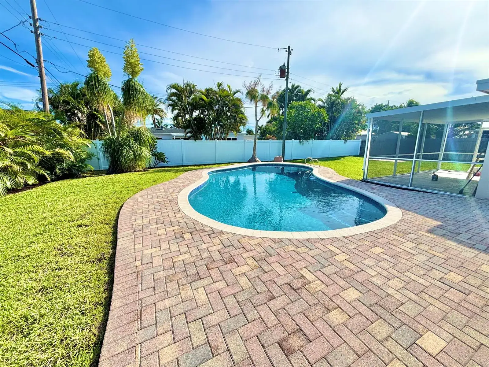 3 bedroom 2 bath Residential for sale at 470 NE 45TH Street, Boca Raton FL 33431