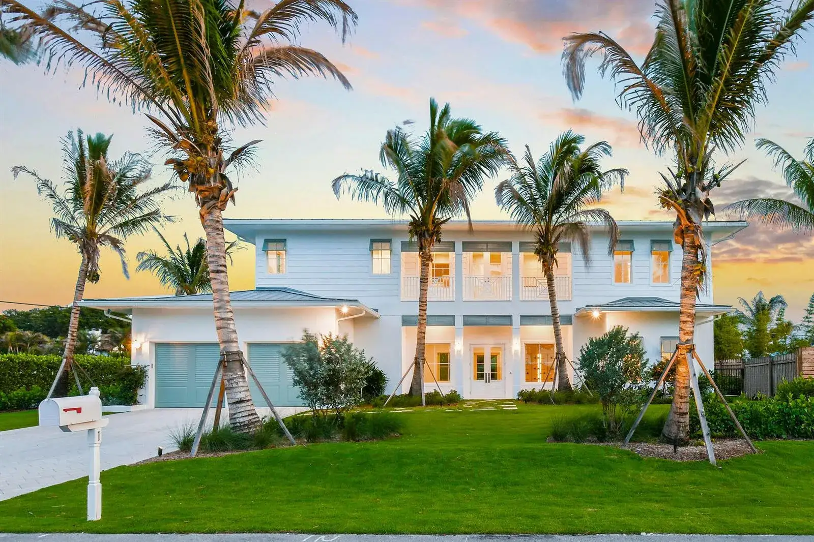 5 bedroom 5 bath Residential for sale at 91 Golfview Drive, Jupiter FL 33469