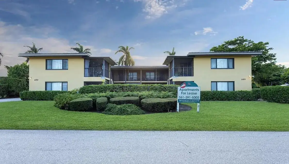 1 bedroom 1 bath Residential Lease for rent at 6499 NE 7TH Avenue # 2, Boca Raton FL 33487