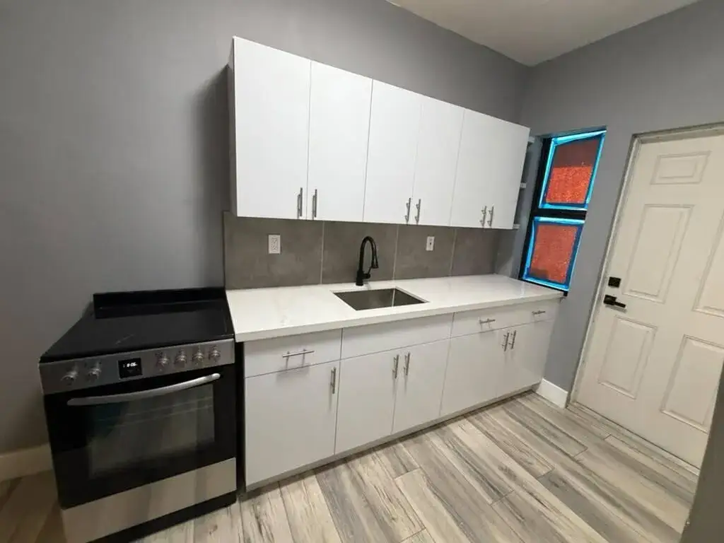 1 bedroom 1 bath Residential Lease for rent at 7734 BYRON Avenue # 10, Miami Beach FL 33141