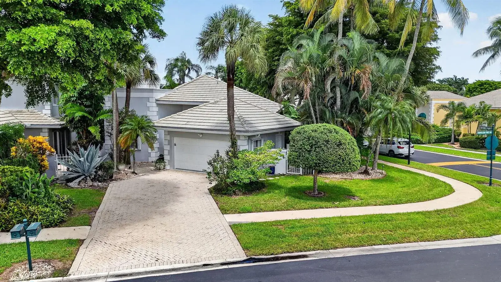 2 bedroom 2 bath Residential for sale at 7777 TRAVLERS TREE Drive, Boca Raton FL 33433