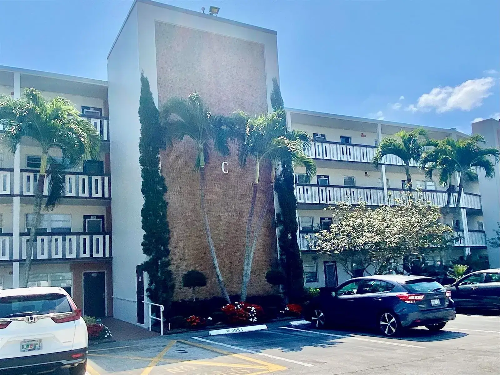 2 bedroom 2 bath Residential Lease for rent at 4052 Hythe C, Boca Raton FL 33434
