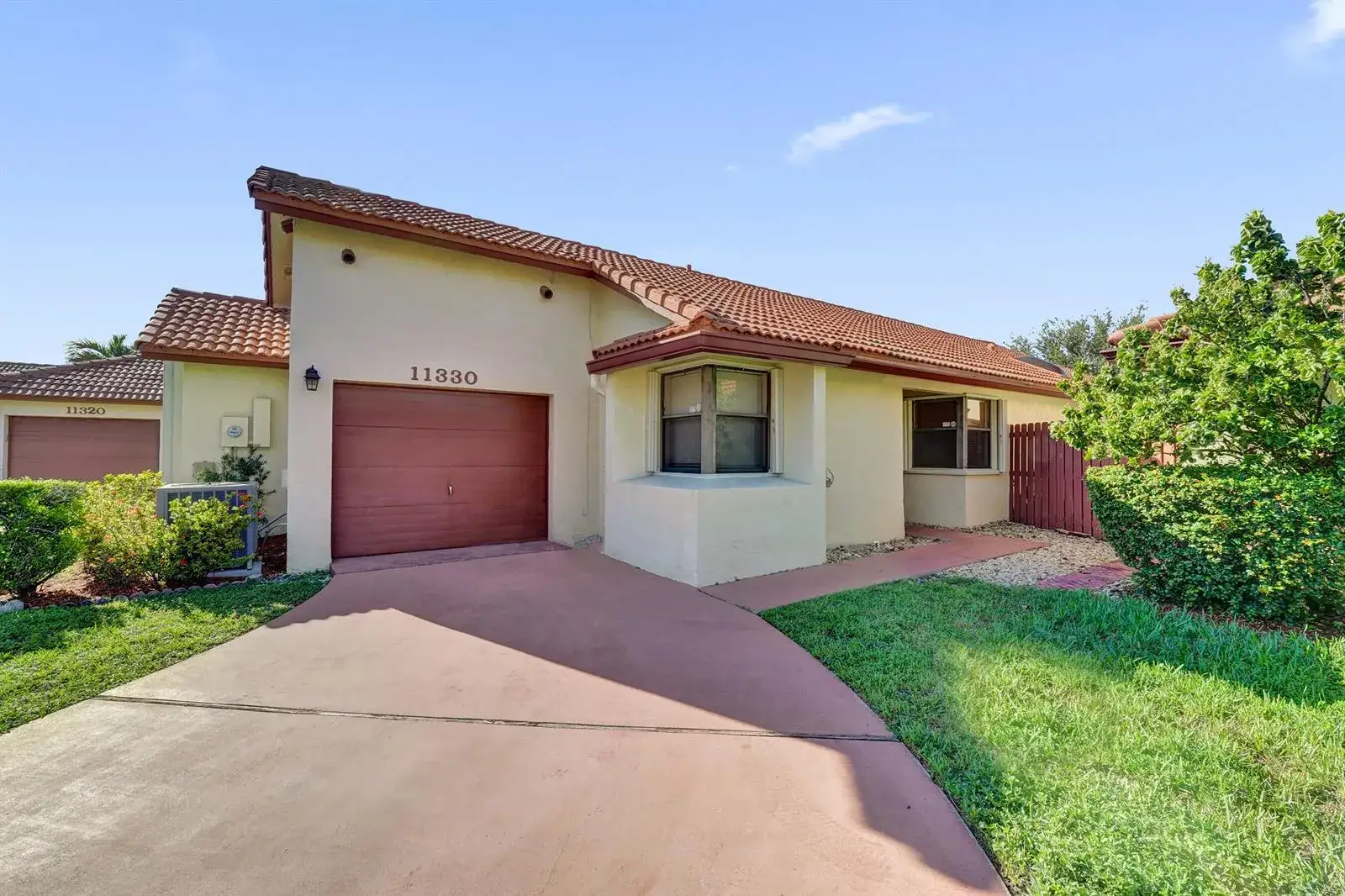 11330 SW 8th Place, Pembroke Pines FL 33025