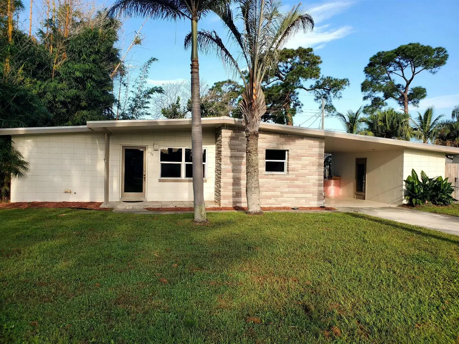 2 bedroom 1 bath Residential for sale at 406 POPLAR Avenue, Port St. Lucie FL 34952