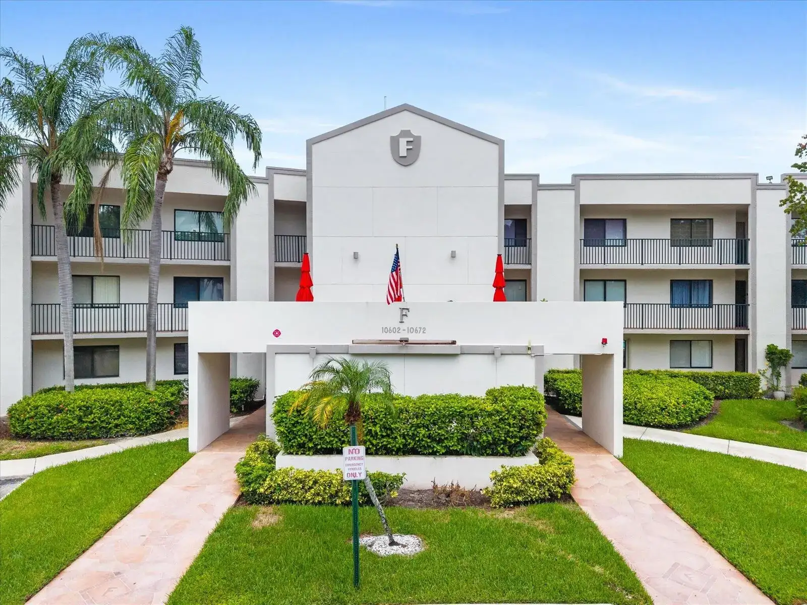 2 bedroom 2 bath Residential for sale at 10634 W Clairmont Circle, Tamarac FL 33321
