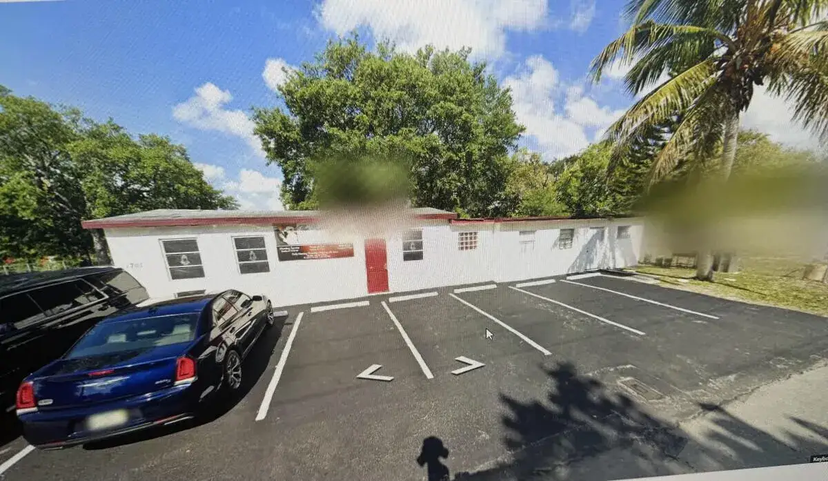 Commercial Sale for sale at 1701 NW 8th Place, Fort Lauderdale FL 33311
