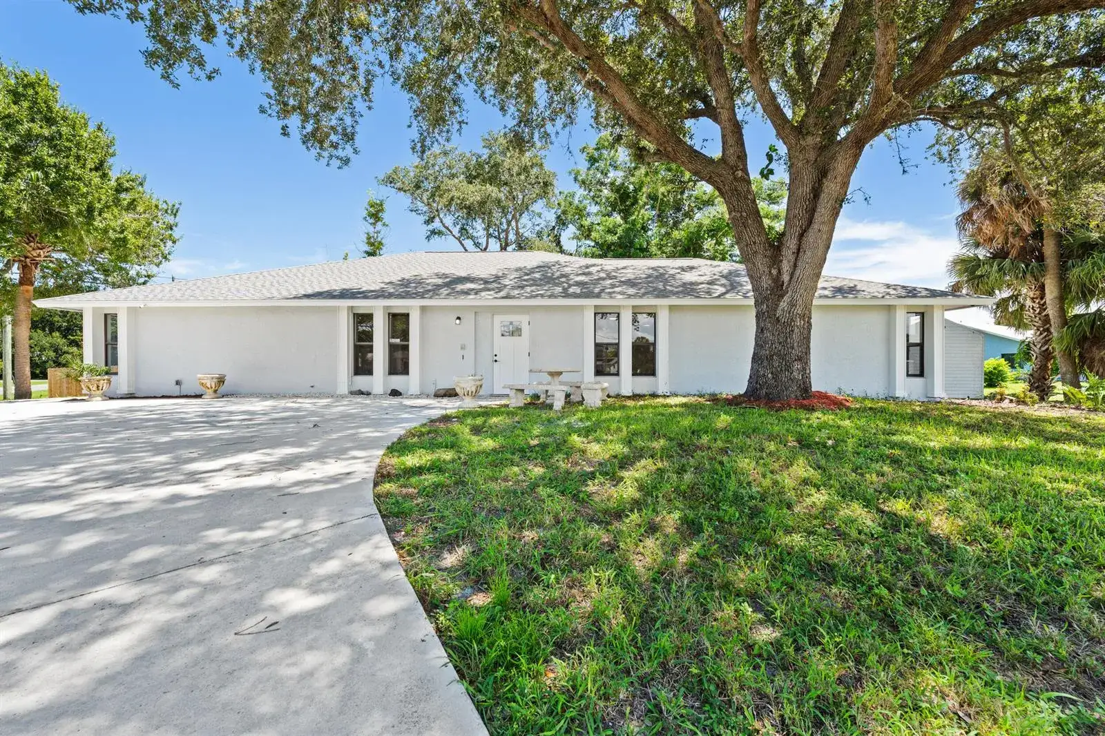 4 bedroom 4 bath Residential for sale at 4800 MYRTLE Drive, Fort Pierce FL 34982