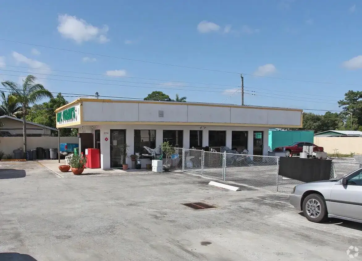 Commercial Sale for sale at 4556 10TH Avenue N, Lake Worth FL 33463