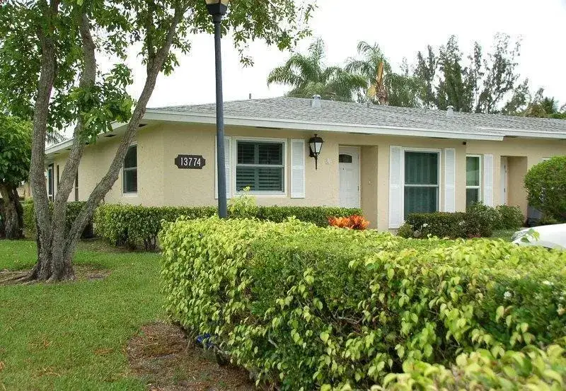 2 bedroom 2 bath Residential Lease for rent at 13774 VIA FLORA # A, Delray Beach FL 33484