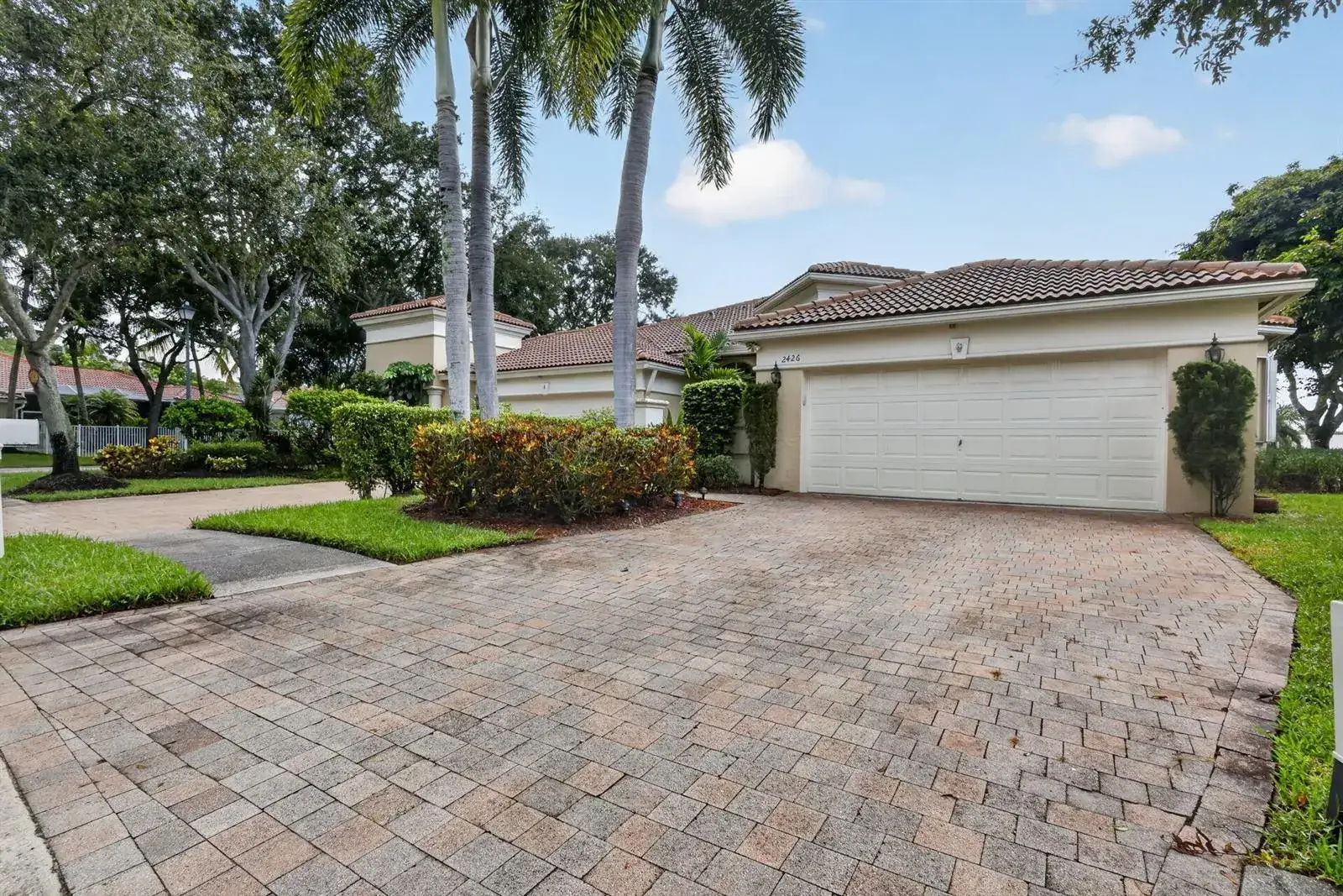 3 bedroom 2 bath Residential Lease for rent at 2426 SANDY CAY, West Palm Beach FL 33411