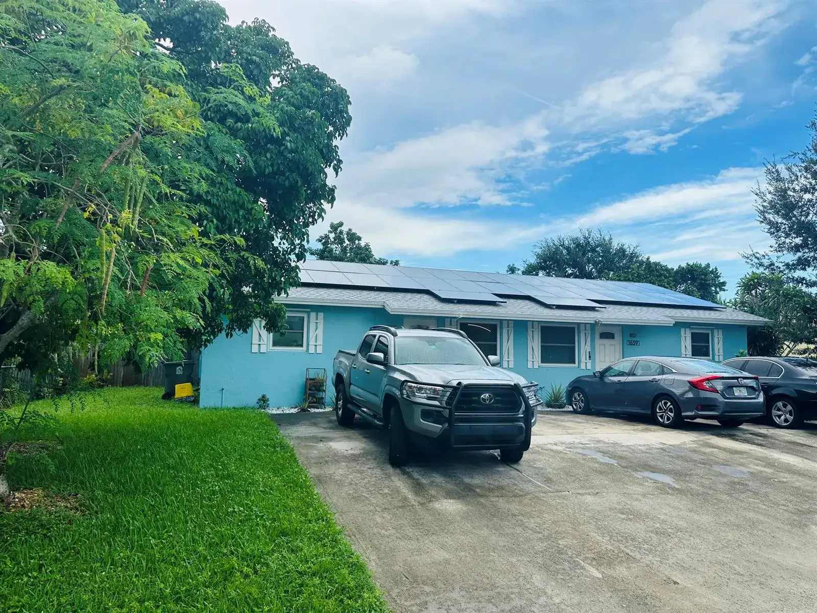 1657 Magnolia Lane, West Palm Beach FL 33417