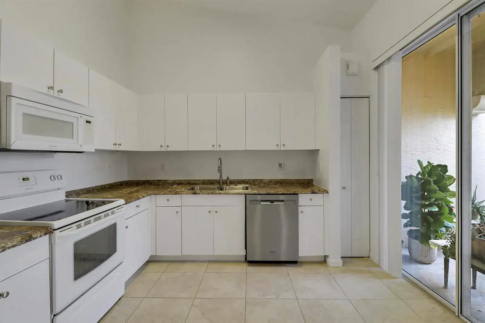 3 bedroom 2 bath Residential for sale at 2193 BIG WOOD CAY, West Palm Beach FL 33411