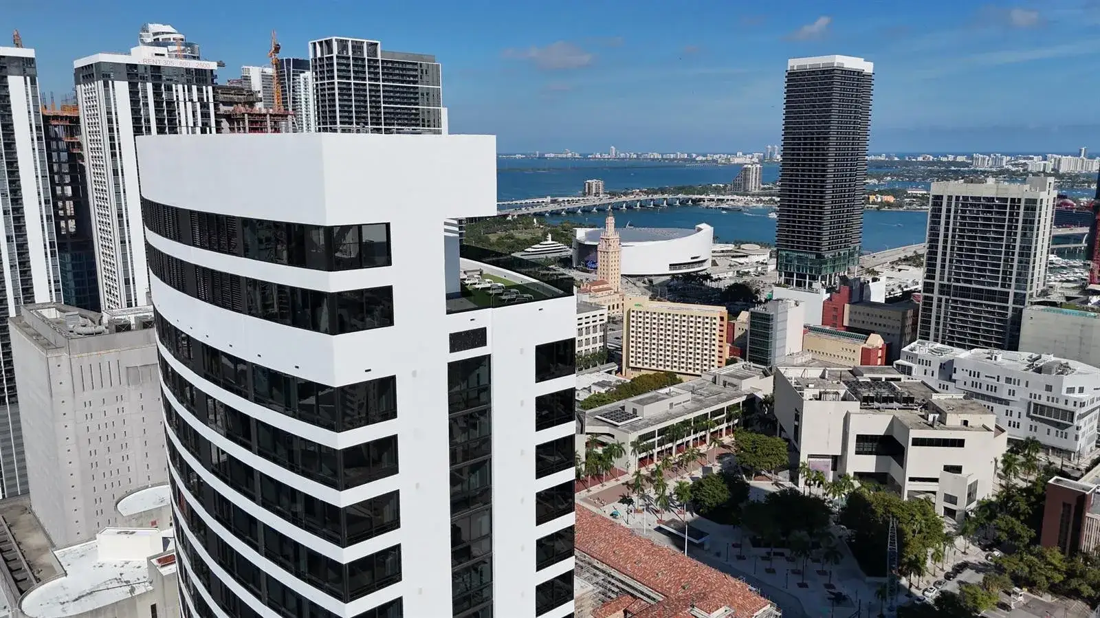 1 bedroom 1 bath Residential for sale at 225 N MIAMI Avenue # 2207, Miami FL 33128